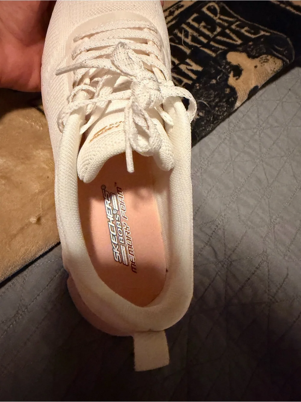 Skechers breathable white